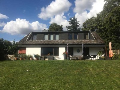 Hochwertiges Einfamilienhaus  (255m²) in der Elbmarsch - Alleinlage mit angrenzendem Reiterhof
