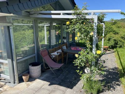 Günstiger, vollständig renovierter 2-Raum-Bungalow mit geh. Innenausstattung und EBK in Koblenz Güls