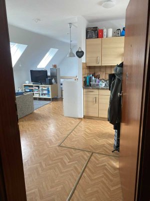 Kleine gemütlichen Wohnung inmitten von Mannheim mit Aufzug und Stellplatz