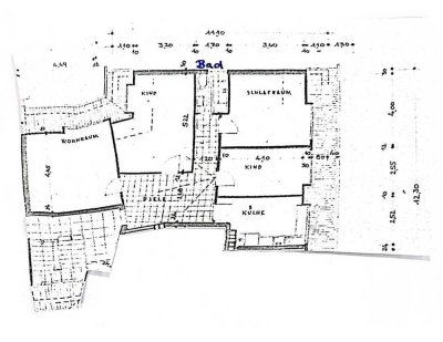 Freundlich & lichtdurchflutet: renovierte 4-Zimmer-Wohnung im gepflegten Mehrfamilienhaus