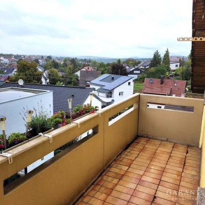 !!! Gemütliche 4 Zimmer-Dachgeschoss-Wohnung, sofort beziehbar !!!
