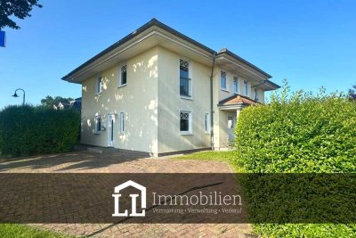 Ihr Rückzugsort im Grünen - neuwertige DHH mit Garten!