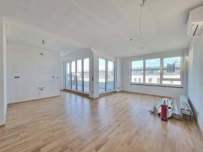 Erstbezug - Geschmackvoller 3 Zimmer Dachgeschosstraum mit Terrasse - Klimaanlage - Süd/West Ausrichtung