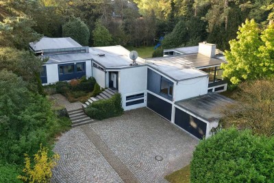 Weitläufiger Architektentraum mit professionellem Tonstudio auf über 4.000 m² Grundstück!