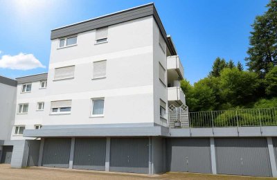 ::: Wohnung mit Fernsicht I Balkon I EBK I Einzelgarage I 2 Kellerteile :::