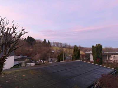 3-Zimmer Wohnung mit Terasse und kleinem Rasenstück in Siegen-Seelbach