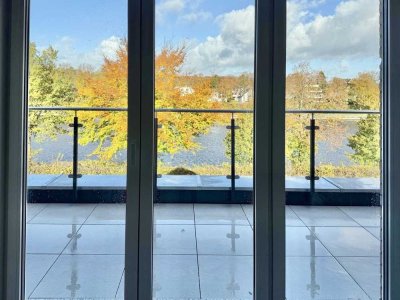 Exklusive Dachgeschosswohnung mit Balkon und Kanalblick – modernes Wohnen in  Westerrönfeld