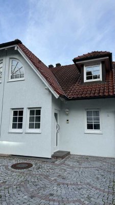 Gepflegte Doppelhaushälfte mit EBK in Haßmersheim