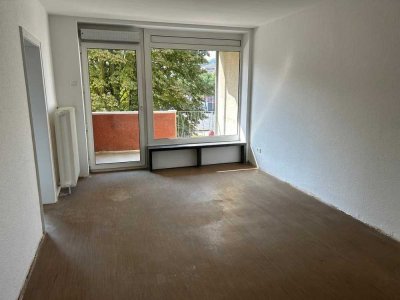 2- Zimmer mit Balkon -Citynah 100 Meter zur Rathaus-Galerie