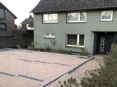 Attraktive, vollständig renovierte 3-Zimmer-Wohnung in Barsinghausen