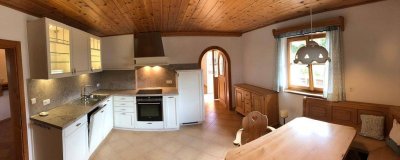 Komfortables Wohnen am Waldrand mit Bergblick und nahegelegenem Müllbach