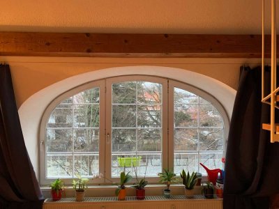 Schöne, helle Galeriewohnung in alter Stadtvilla mit Blick ins Grüne