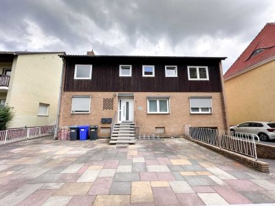 Einfamilienhaus mit Einliegerwohnung und großem Grundstück