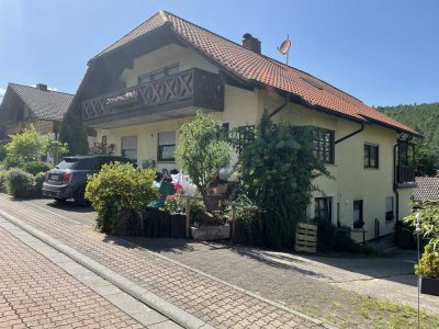 Wohntraum - 
Großzügige 3-Zimmer-DG-Wohnung mit Balkon