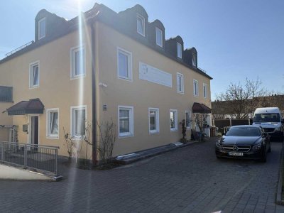 Attraktives Wohnwirtschaftshaus für bis zu 60 Personen *** 20 km von München ***
