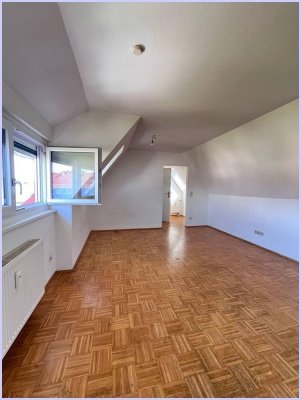 Nette Stadtwohnung in Feldbach, grüne ruhige Lage. 1 SZ, WZ, Küche, Bad/WC, Parkplatz, Garten.