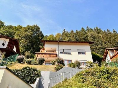 Traumhaftes Einfamilienhaus mit Einliegerwohnung - Ruhige Hanglage mit herrlicher Aussicht