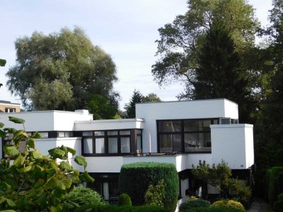 Elegante Maisonette Wohnung im Bauhausstil in zentraler Lage von Timmendorfer Strand