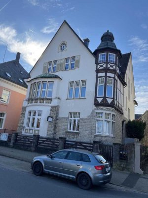 Zentrale sanierte Altbauwohnung mit Balkon in Detmold