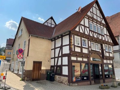 Renovierte 1,5 ZKB EG-Wohnung im Stadtkern von 34311 Naumburg