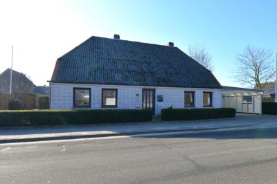 Solides Einfamilienhaus in Marnerdeich – ebenerdiges Wohnen möglich