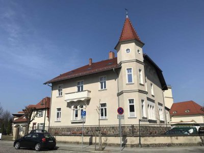 Schöne 2,5-Raumwohnung im DG inkl. Küche