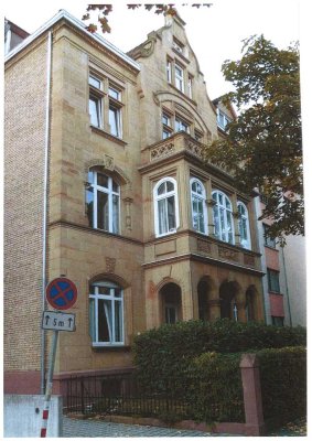 Kernsanierte Altbauwohnung in beliebter Lage in Karlsruhe!