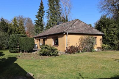 Massives Einfamilienhaus mit teilbarem Grundstück