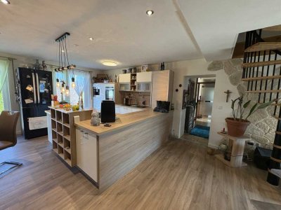 Ökologisch und wirtschaftlich – Vierfamilienhaus mit durchdachtem Energiekonzept