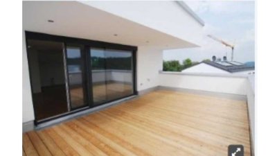 Stilvolle 4-Raum-Penthouse-Wohnung mit gehobener Innenausstattung in bevorzugter Wohnlage