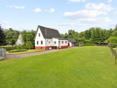 Familientraum am Moor: Gepflegtes Einfamilienhaus mit großem Garten in Kiel