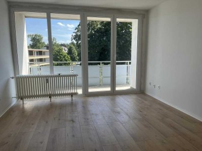 Gemütliche und Licht durchflutet  3 Zimmer Wohnung - mit Balkon