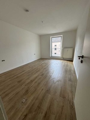 Geschmackvolle 2-Zimmer-Wohnung mit EBK in Augsburg !!!Real Estate Hofmann!!!