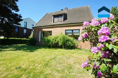 Geldern: Freistehendes Einfamilienhaus im Haagschen Feld mit Traumgrundstück