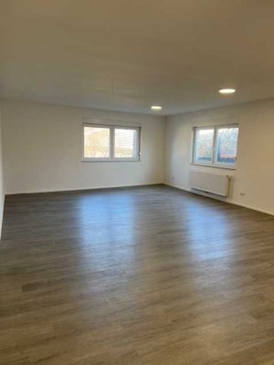 2-  Zimmerwohnung zu vermieten -Zentral / Erstbezug