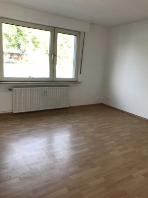 Großzügige 3-Zi. Wohnung im Erdgeschoss *Garage möglich*