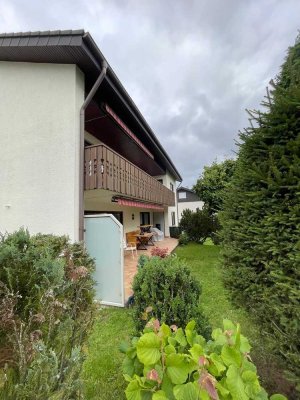 Attraktive, große Wohnung mit Balkon und neuer EBK in  ruhiger, grüner Lage von Zimmern o.R.