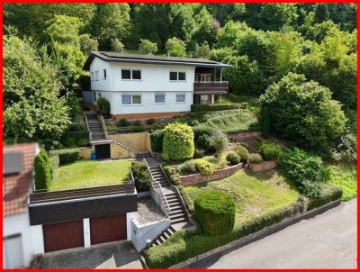 Wohnen mit Weitblick - Einfamilienhaus mit Einliegerwohnung in Top-Lage!