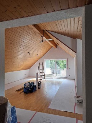 renovierte helle Wohnung mit Blick ins Grüne