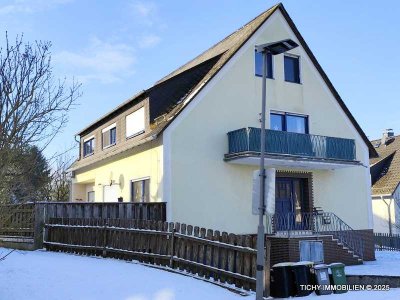 Gepflegtes Zweifamilienhaus in ruhiger Wohnlage von Pfalzfeld.