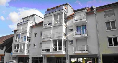 Vermietete 2-Zi. Wohnung im DG, mit Balkon ud EBK in Freiburg-Zähringen