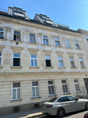 Anlagewohnung in 1220 Wien – Stilvoll sanierte Altbauwohnung mit solider Rendite
