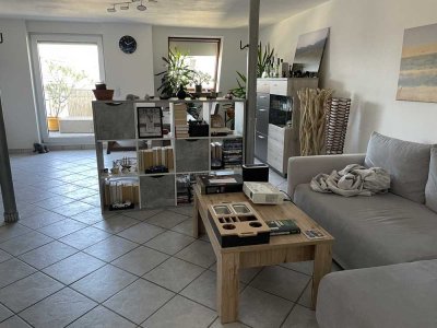 Exklusive 2,5 Zimmer Maisonette-Wohnung mit EBK und schönem Blick über Pforzheim