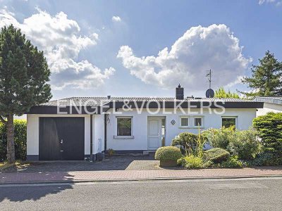 Lichtdurchfluteter Bungalow mit viel Potential und herrlichem Garten