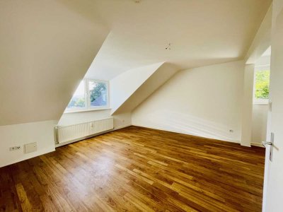NEU*ab sofort*Erstbezug nach Teilsanierung*2-Zimmer-DG-Wohnung*Toplage*