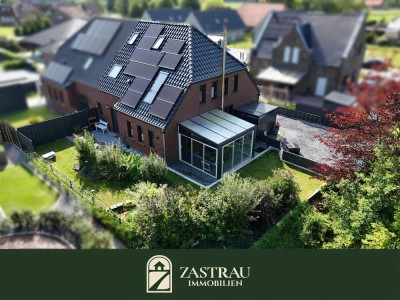 Architektur trifft Energieeffizienz – neuwertige Doppelhaushälfte