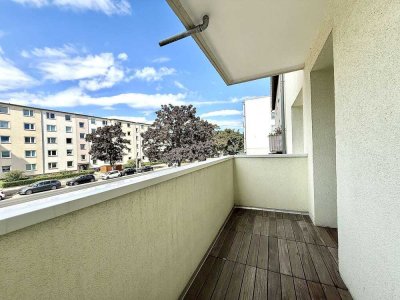 Erstbezug nach Teilsanierung: großzügige 2-Zimmer-Wohnung mit Balkon, Keller in TOP-Innenstadtlage