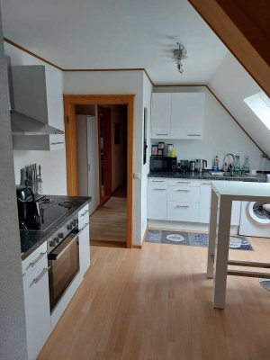 Attraktive 2-Zimmer-DG-Wohnung mit Einbauküche in Schweitenkirchen