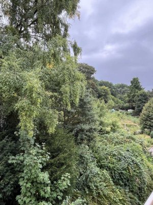 Helle, ruhige 2,5-Zimmer-Wohnung mit Balkon