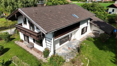 Wohnen am Fuß des Heubergs – Zweifamilienhaus mit großem Garten in Nußdorf am Inn